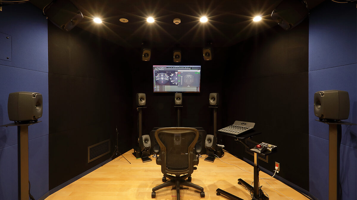 業界標準株式会社ラダプロダクション 山麓丸スタジオ高性能オーディオ・アナライザーAudio Precision社が採用するRMEオーディオ・インターフェイス